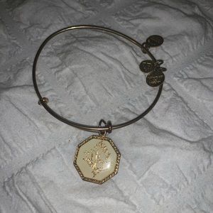 Alex and Ani Sweet Pea- Gold